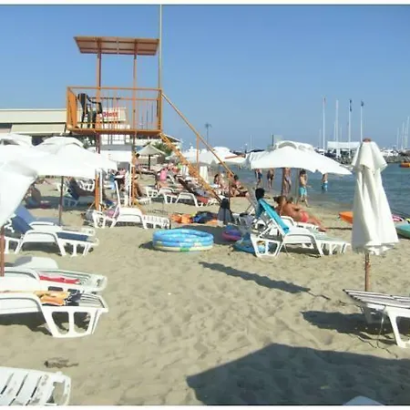 Beach House In Sineva * سفيتي فلاس