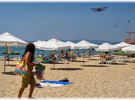 بيت للعطل Beach House In Sineva *